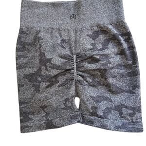 Rawgear Women's Gray Camo Print Seamless Athletic Shorts Size XS